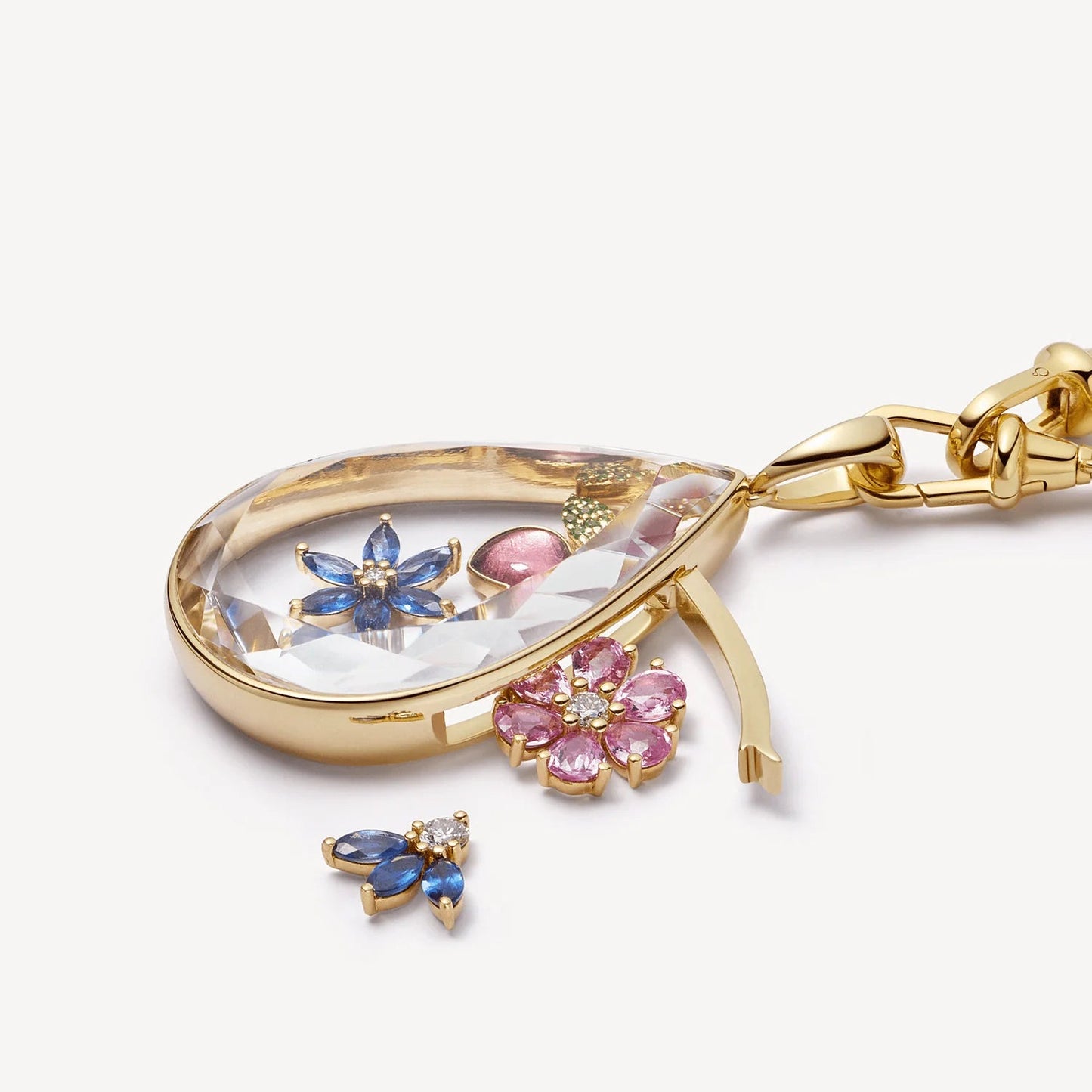 CRYSTAL AMULET